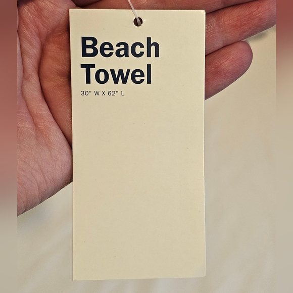 NWT Old Navy Beach Towel - Picture 4 of 5